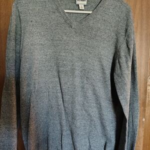 Old Navy Gray V-Neck Sweater